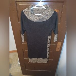 EUC Chesley 3/4 Sleeve Cowl Neck Sweater Dress M